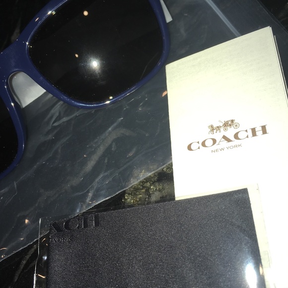SOLD FOR 75$ COACH Blue Ray Ban Style Sunglasses - Picture 5 of 8